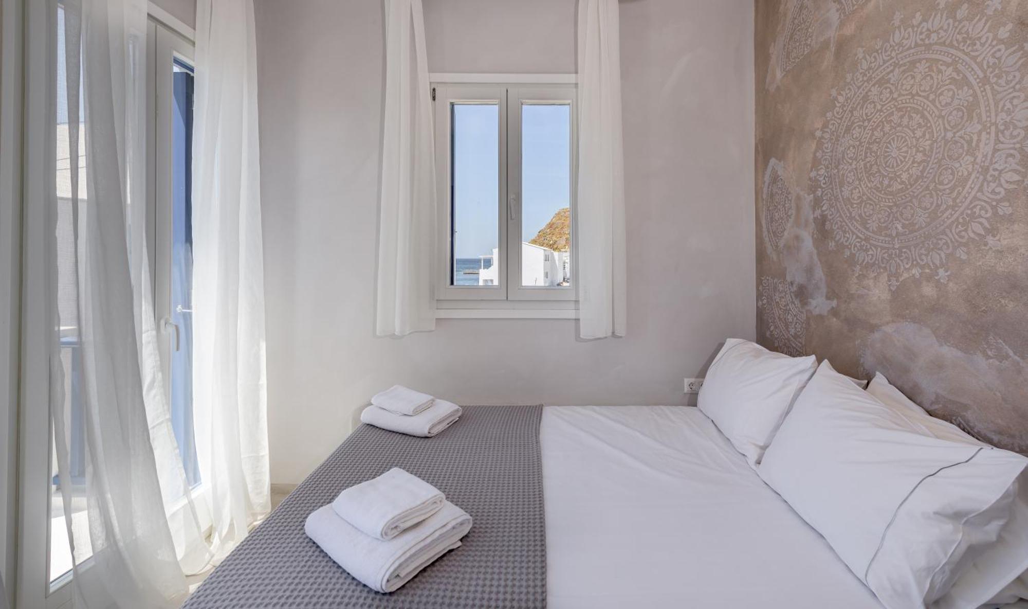 KLIMA BAY Beachfront Boutique Houses Chambre photo
